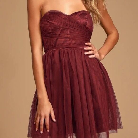 Lulus Twirl Burgundy Tulle Strapless Skater Dress size small - Picture 7 of 10